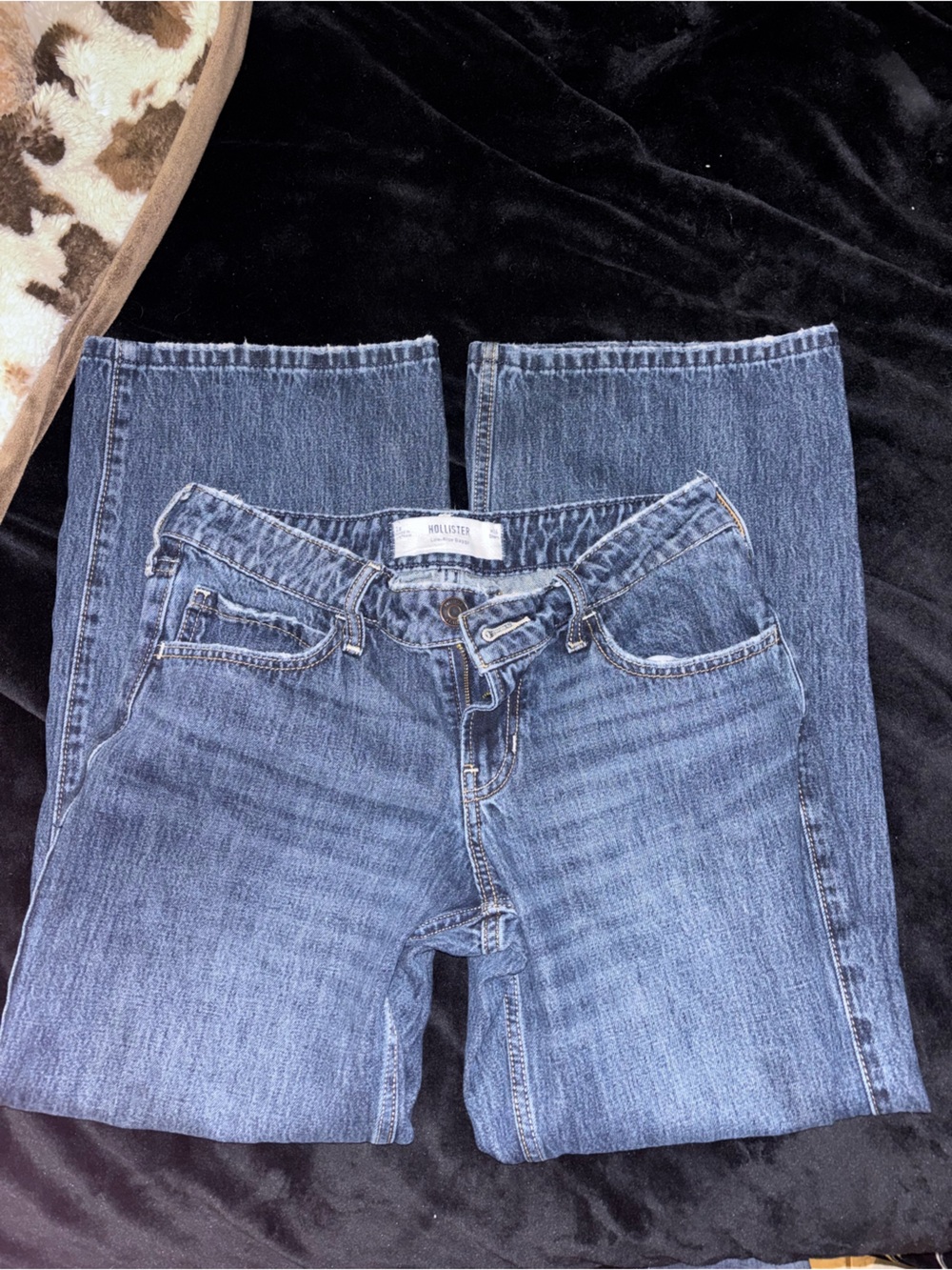 Hollister Women's Straight Leg Jeans - Mid Blue Wash